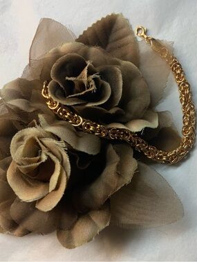 BRAND NEW from Bloomingdale's 18k gold over silver Byzantine style Bracelet